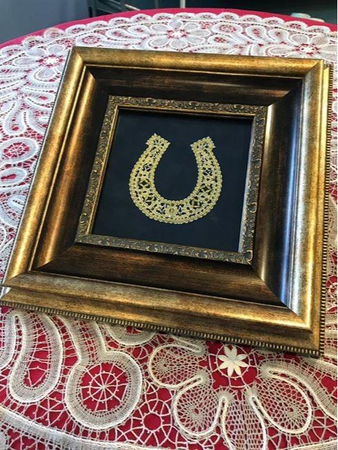 Handmade lace “Horseshoe for the happiness”